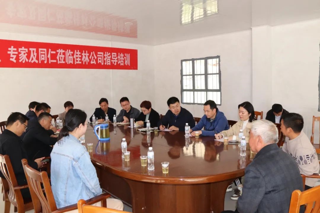 市工商联赴汉阴县开展核桃产业园区帮扶工作